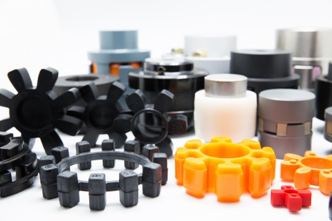 บู๊ตยาง บู๊ตน้ำตาล สลักยอย